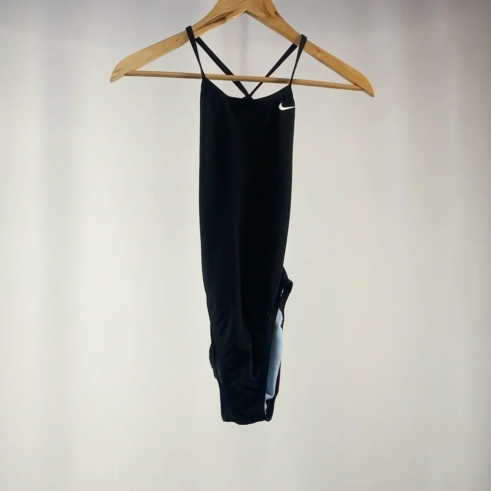NWT Nike Poly Core Performance Cutout One-Piece Swimsuit in Black Size Girls 10‎